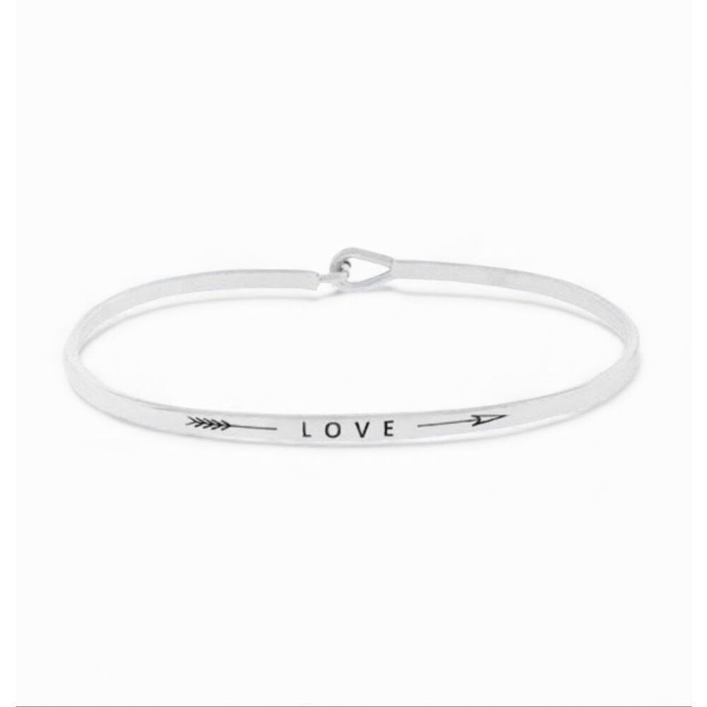 New Womens Boutique Love Straight Arrow Brass Hook Bracelet in Silver
